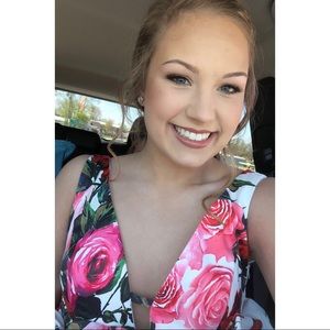 Meet your Posher, Hannah